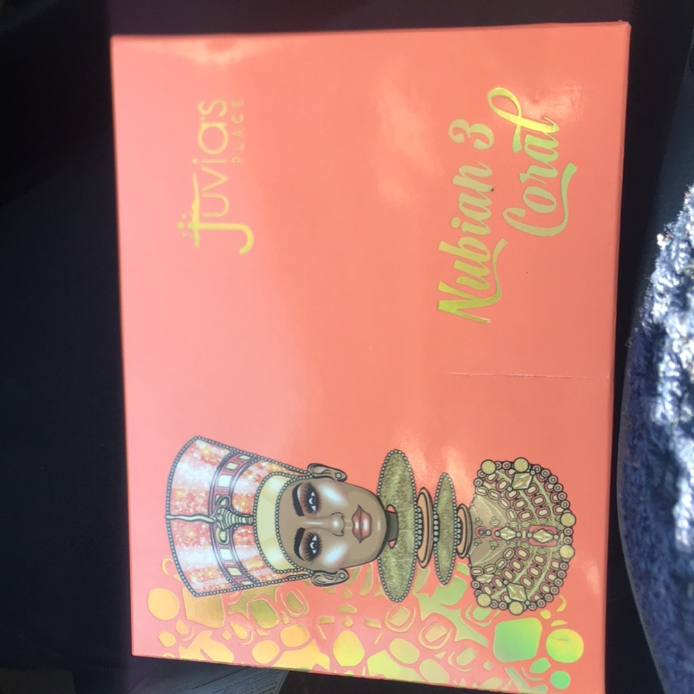 Juvia’s Place Nubian 3 Coral pallete